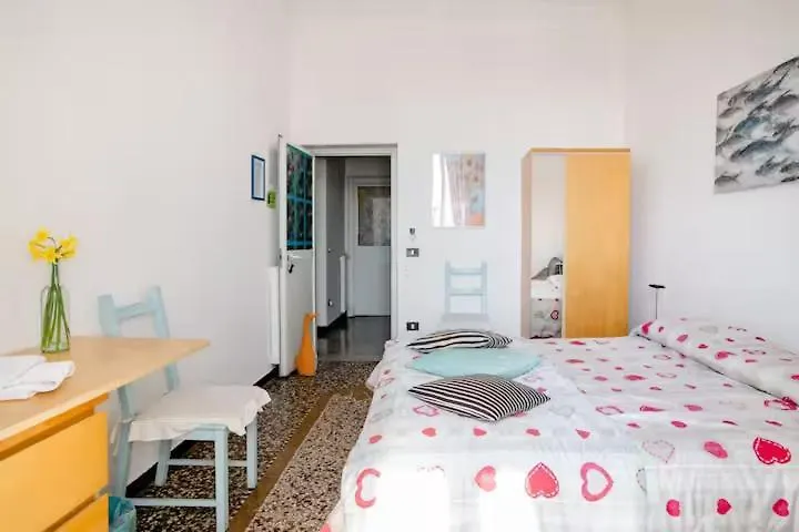 B&B Blue Home-1