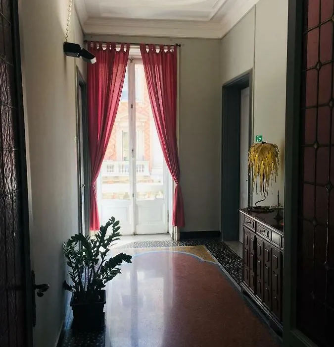 Check-Inn Rooms Genova Centro-1